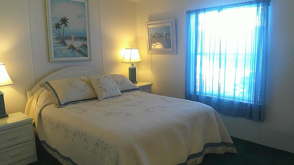 Lake Griffin Harbor Village