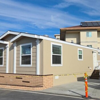 Thumbnail of mobile home