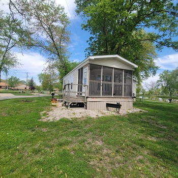 Thumbnail of mobile home