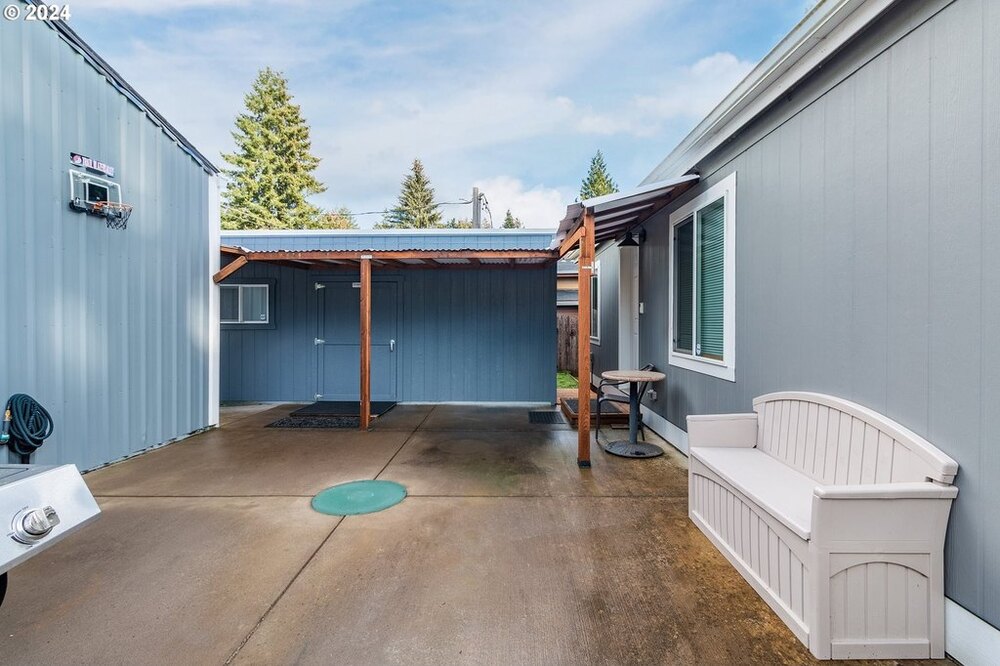 Photo of Mobile Home