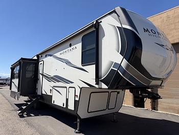Thumbnail of RV