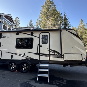 Thumbnail of RV