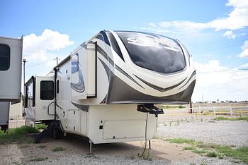 Thumbnail of RV