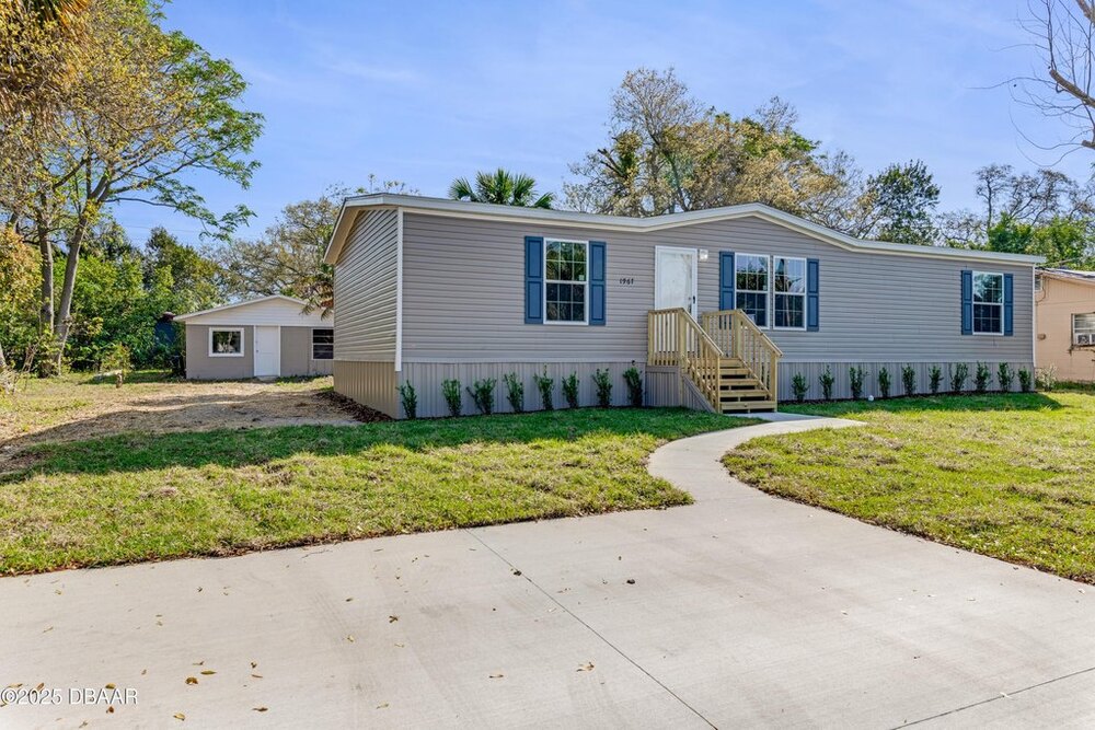 Photo of Mobile Home