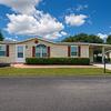 Mobile Home for Sale: 3 Bed 2 Bath 2004 Homes Of Merit