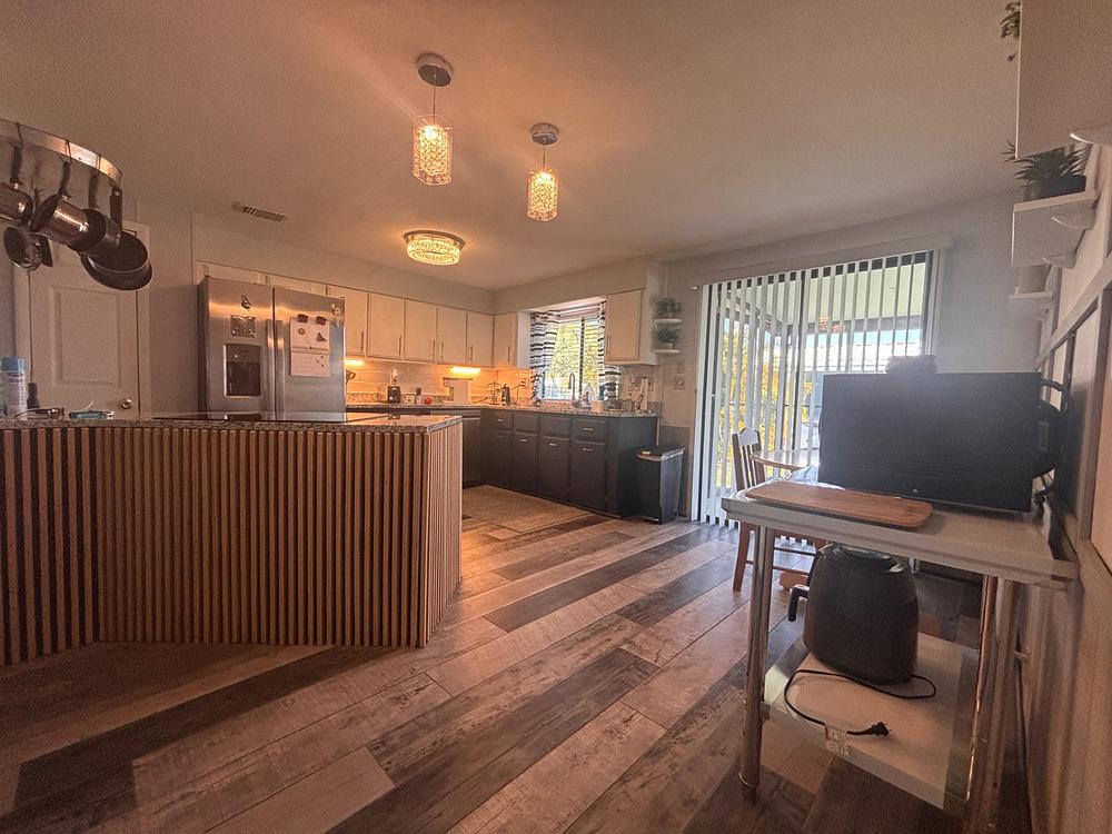 Camelot Lakes Village