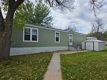 Thumbnail of mobile home