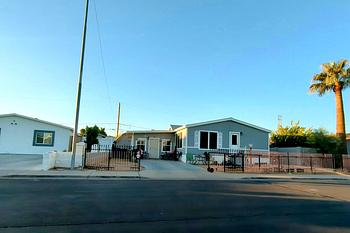 Thumbnail of mobile home