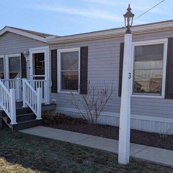 Thumbnail of mobile home