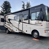RV for Sale: 2008 BOUNDER 32W