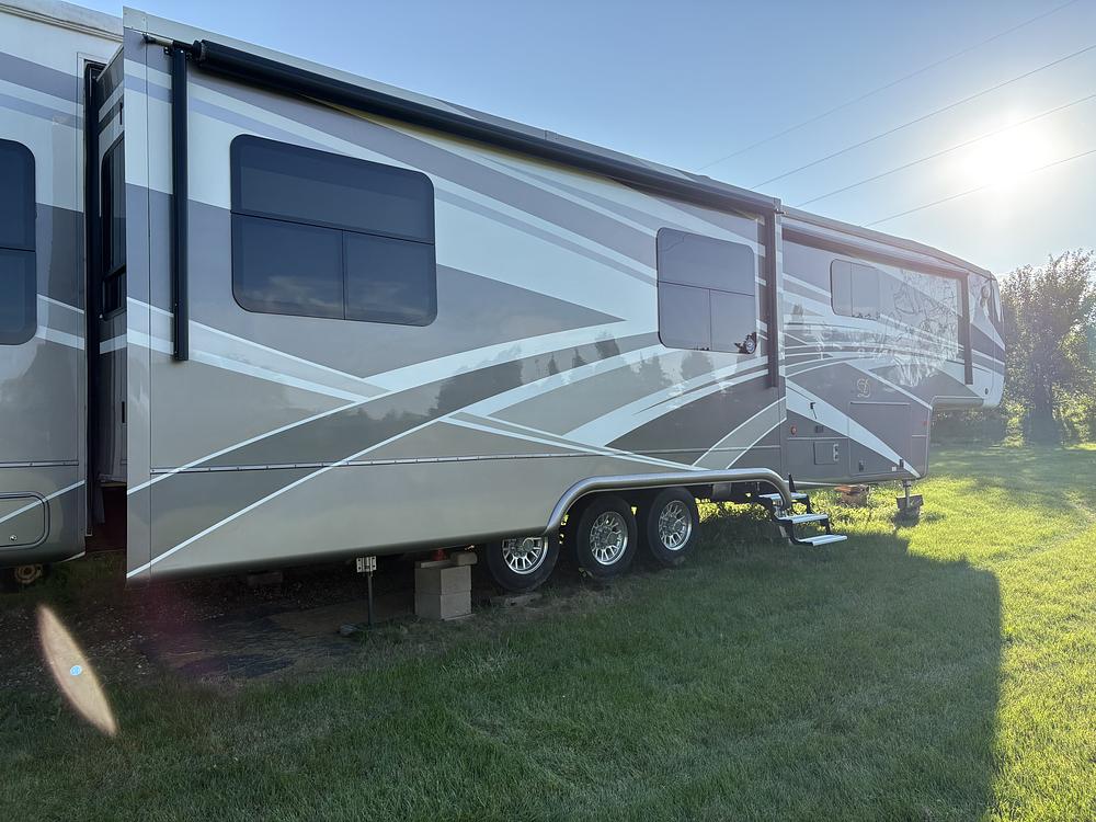 Photo of Rv