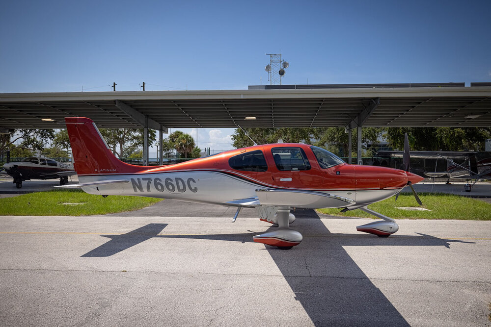 N766DC-9.jpg