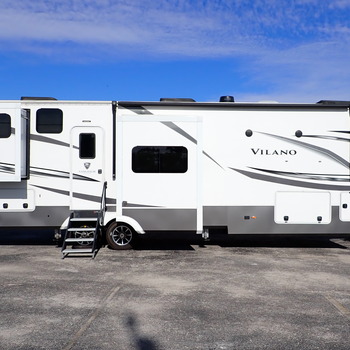 Thumbnail of RV