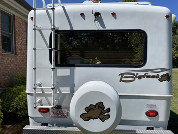 Thumbnail of RV