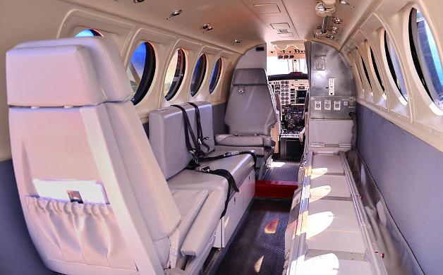 B200 - SN BB-1551-NWEB3.jpg