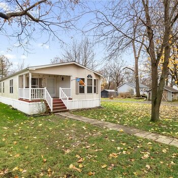 Thumbnail of mobile home