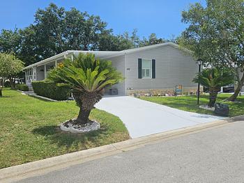 Thumbnail of mobile home