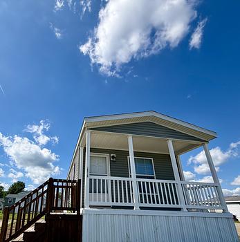 Thumbnail of mobile home