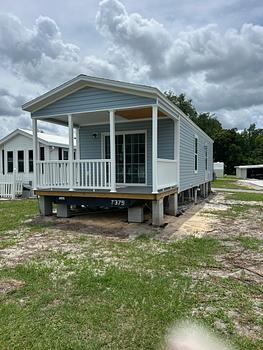 Thumbnail of mobile home