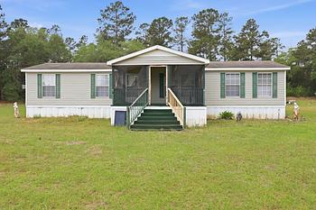 Thumbnail of mobile home