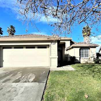 Photo of Beautiful 4 bedroom home 