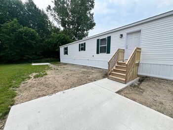 Thumbnail of mobile home