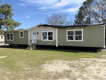 Photo of STUNNING HOME! Great Floorplan with Large Kitchen!