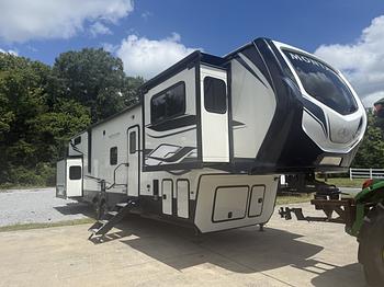 Thumbnail of RV