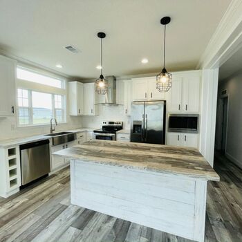 Thumbnail of mobile home