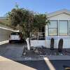Mobile Home for Sale: 1 Bed 1 Bath 1990 Skyline