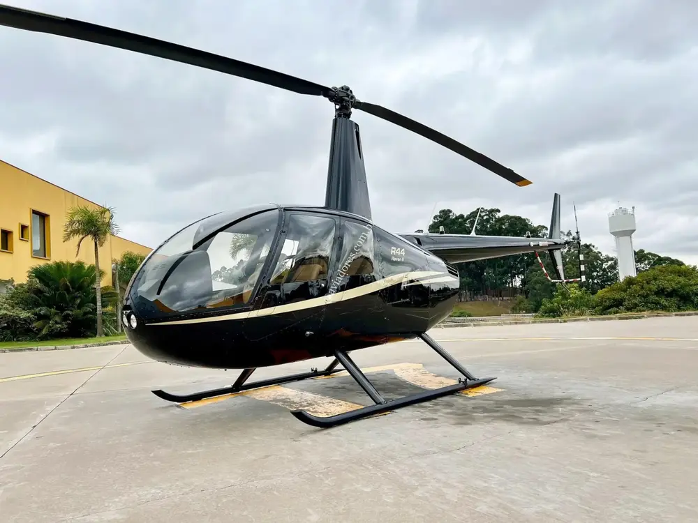 7491/robinson-r44-raven-ii-2023-flightmarket-id-7491-53341.webp