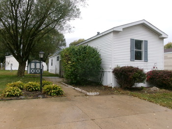 Thumbnail of mobile home