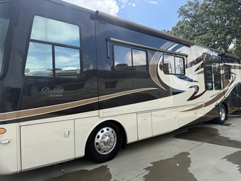 Thumbnail of RV