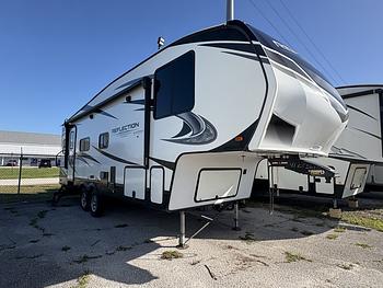 Thumbnail of RV