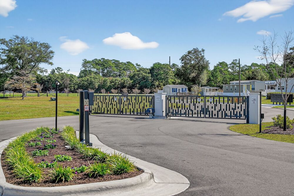 47 1204 Cedar Point Blvd Cedar Point NC 28584 USA Exterior 060 HDR 1204 CEDARPOINTBLVD IMAGE80