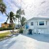 Mobile Home for Sale: 2 Bed 1 Bath 1989 Mobile Home