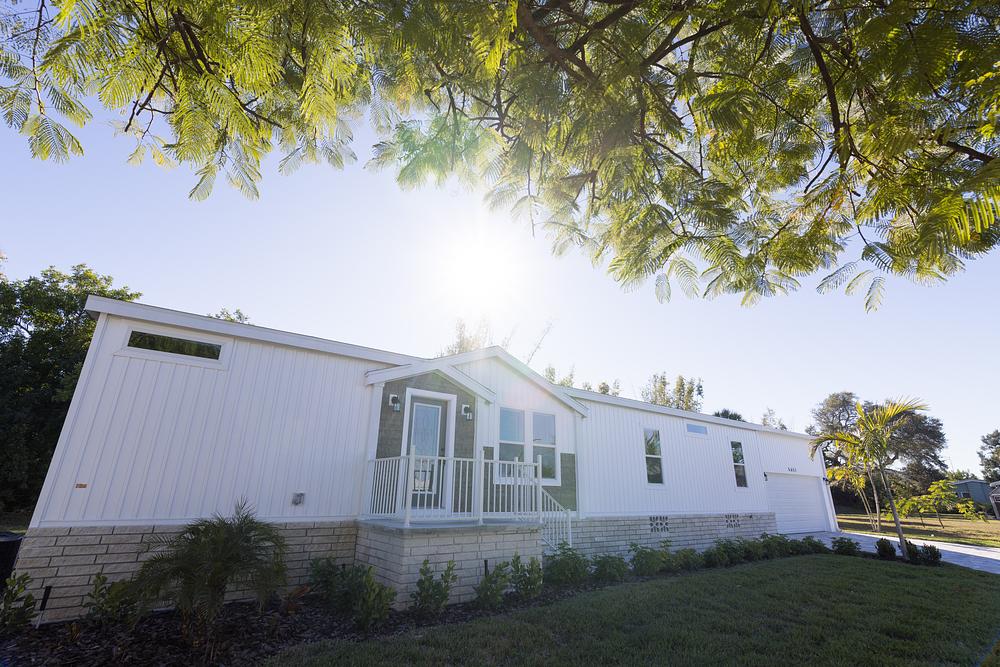 Camelot Lakes Village