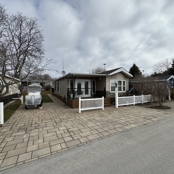 Thumbnail of mobile home