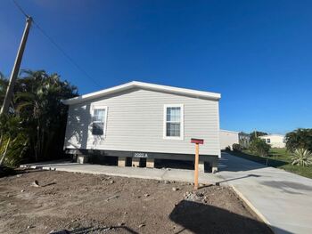 Thumbnail of mobile home