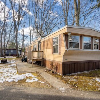 Thumbnail of mobile home