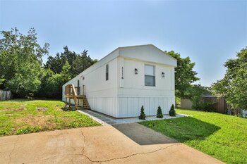 Thumbnail of mobile home