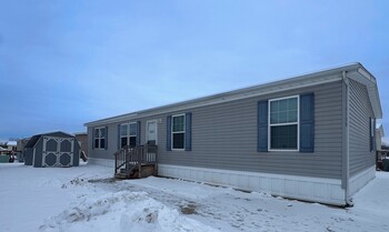 Thumbnail of mobile home