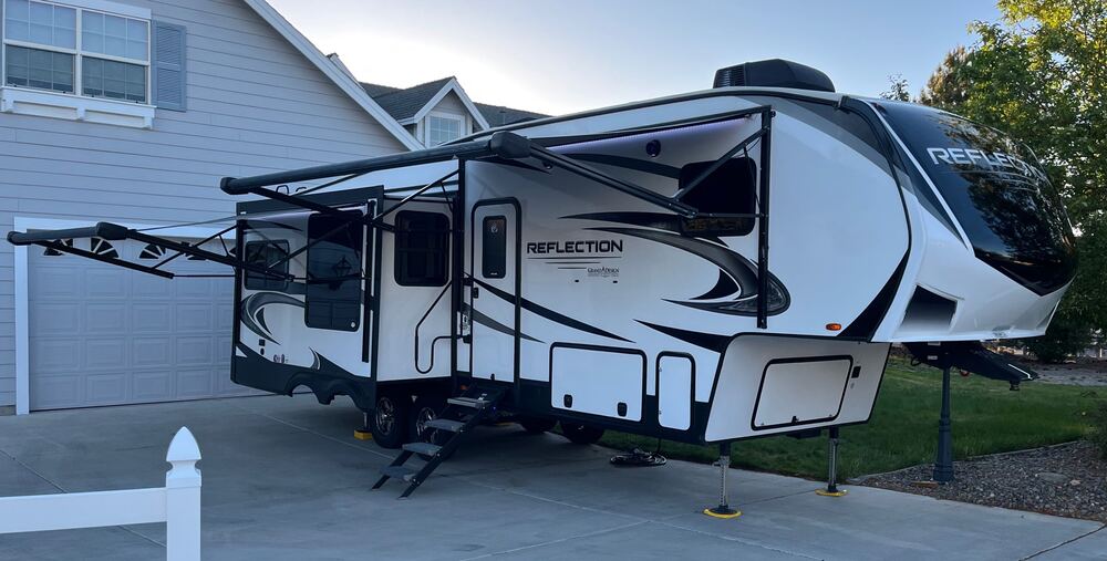 Photo of Rv