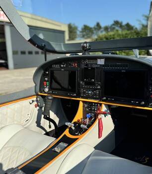 Thumbnail of aircraft