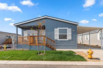 Thumbnail of mobile home