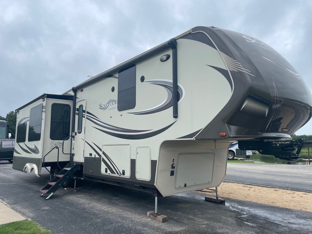 Photo of Rv
