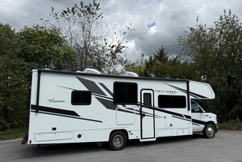 Thumbnail of RV