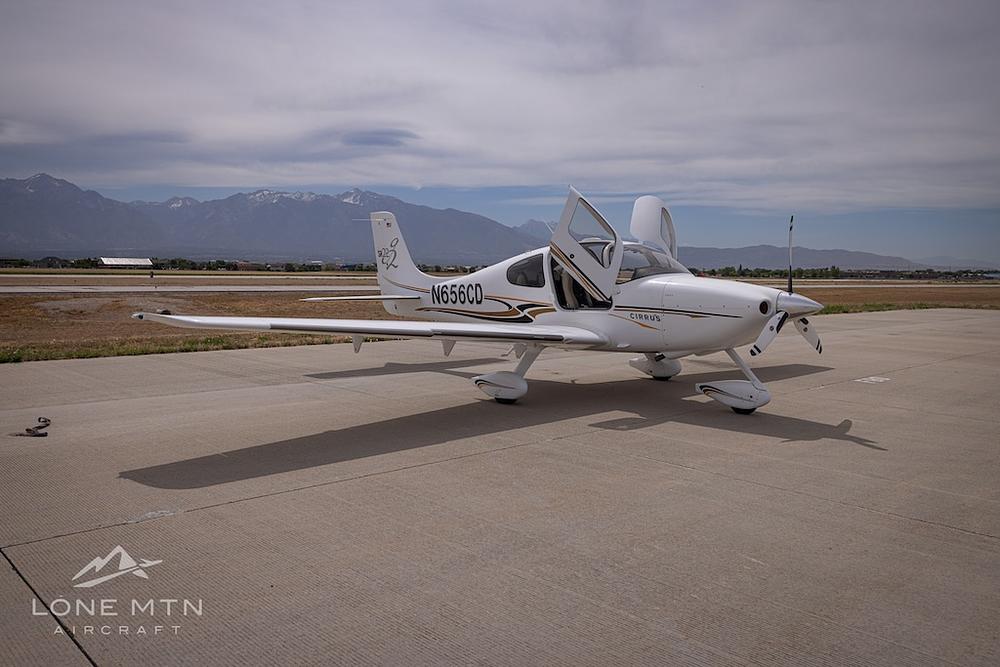 N656CD-8.jpg
