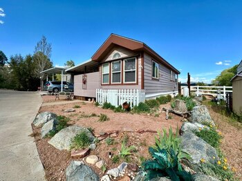 Thumbnail of mobile home