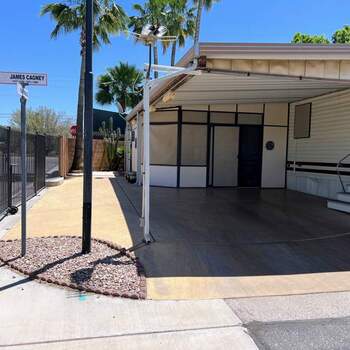 Thumbnail of mobile home